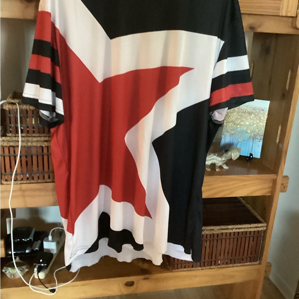 2 for 15$ item_Men's Black and Red Star Shirt-